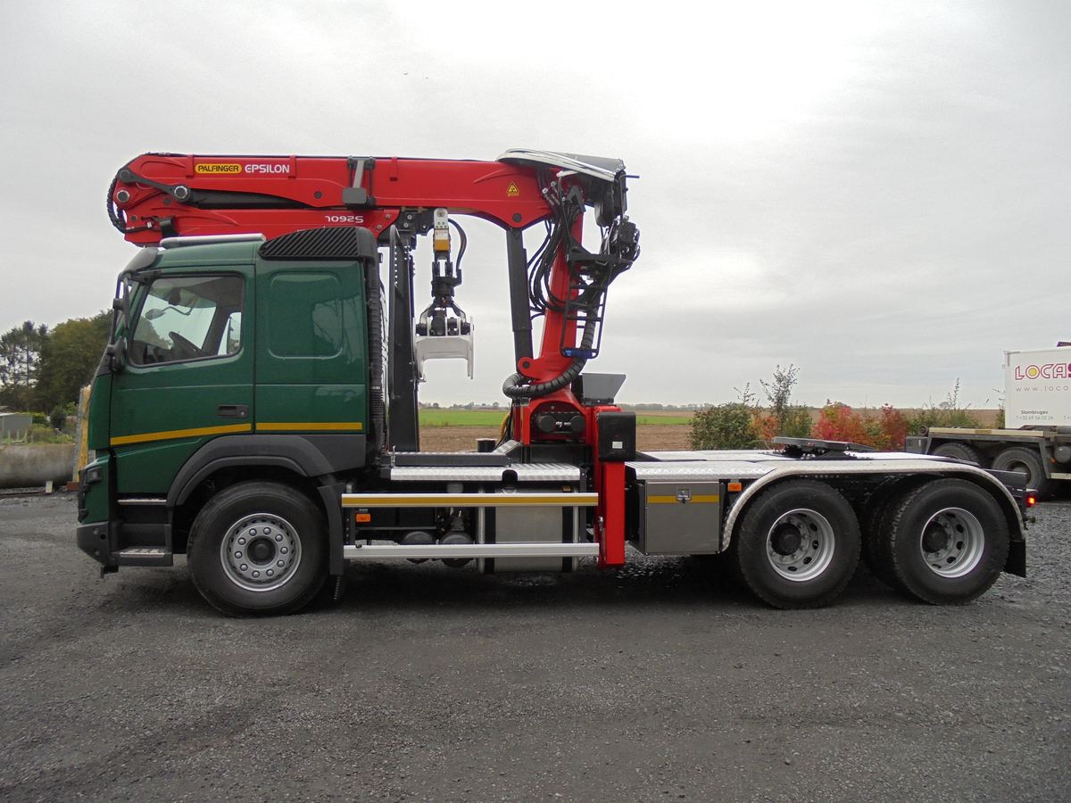 Grue Palfinger Epsilon S260L — montage sur camion forestier